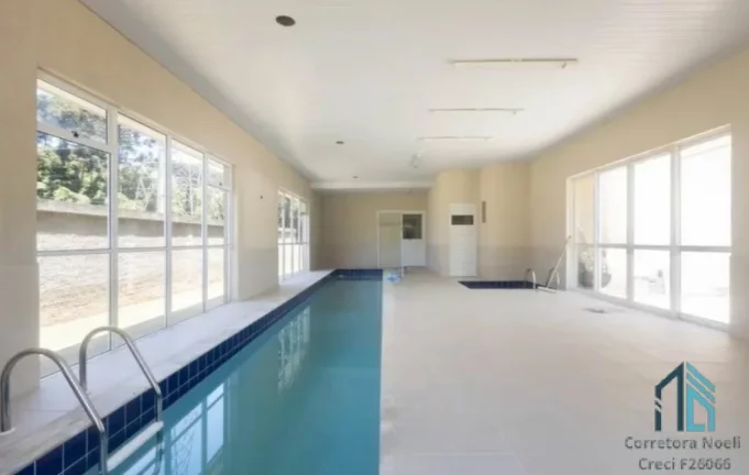 Foto do imóvel Casa com 620 m², 04 suítes, 04 vagas em condomínio no Orleans/Santa Felicidade em Curitiba PR