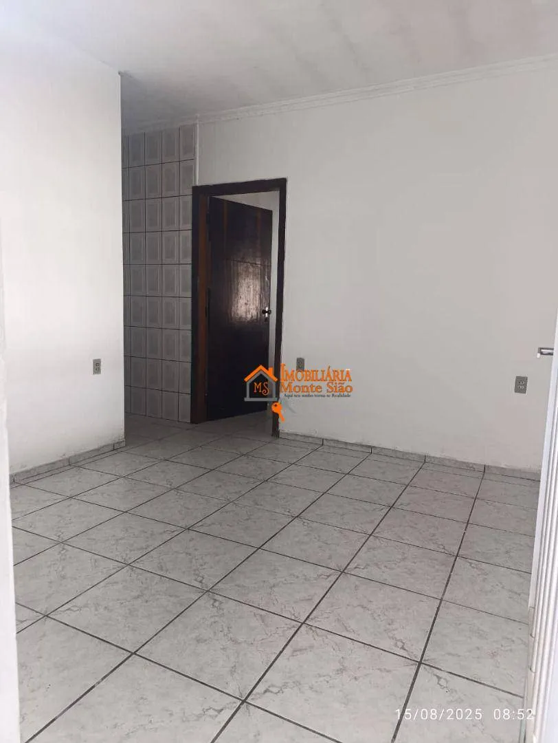 Imagem Casa com 3 dormitórios à venda, 250 m² por R$ 650.000,00 - Jardim Adriana - Guarulhos/SP