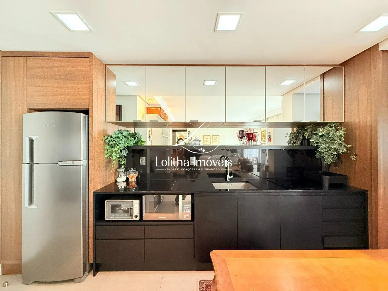 Imagem APARTAMENTO STUDIO À VENDA NO CENTRO DE FLORIANÓPOLIS/SC