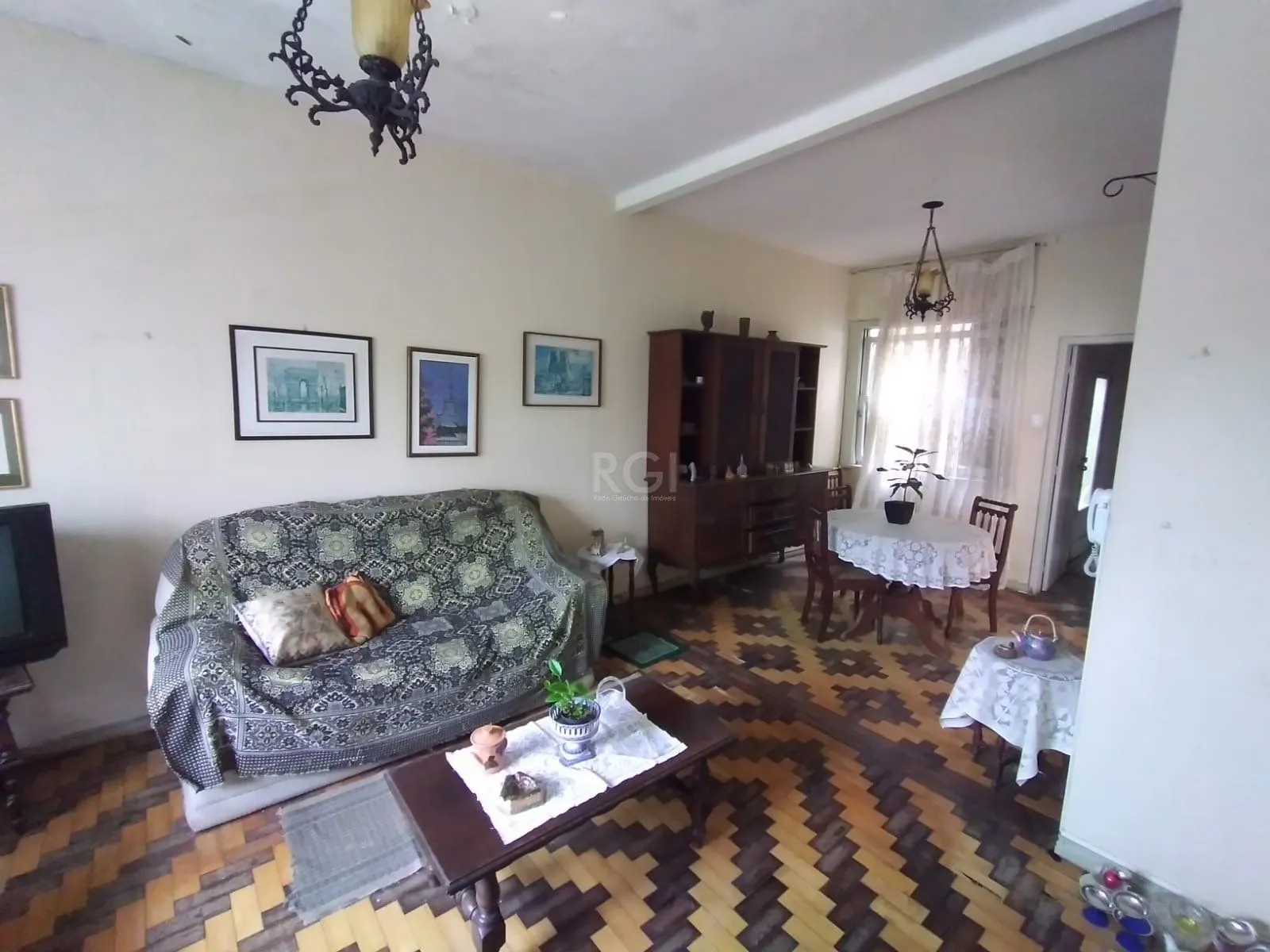 Imagem Casa para Venda - 85m², 3 dormitórios, 1 vaga - Petrópolis