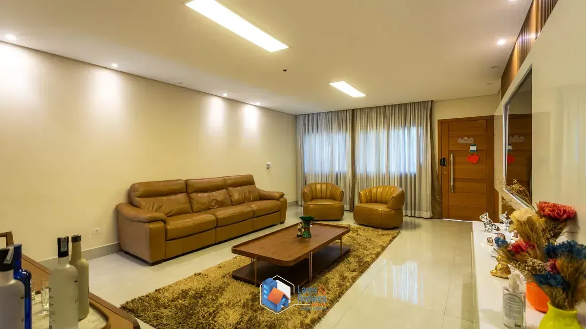 Foto do imóvel Sobrado para venda e locação em Chácara Inglesa com 3 quartos, sendo 1 suíte, 185m² em Rua Doutor Argemiro Couto de Barros