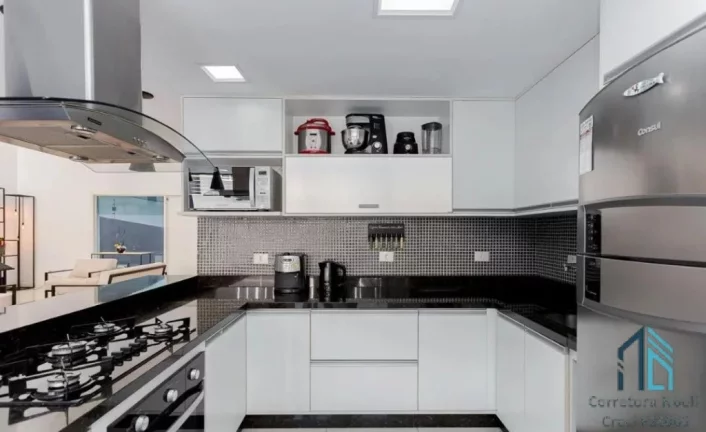 Imagem Casa PERMUTA 100%, 03 suítes, Piscina aquecida, no Uberaba em Curitiba PR