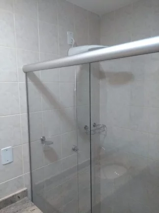 Imagem Apartamento Para Alugar Temporada De Frente Para O Mar Linda Vista da Praia Edifício Omar Prata Avenida Beira Mar Praia do Morro Guarapari Localizado