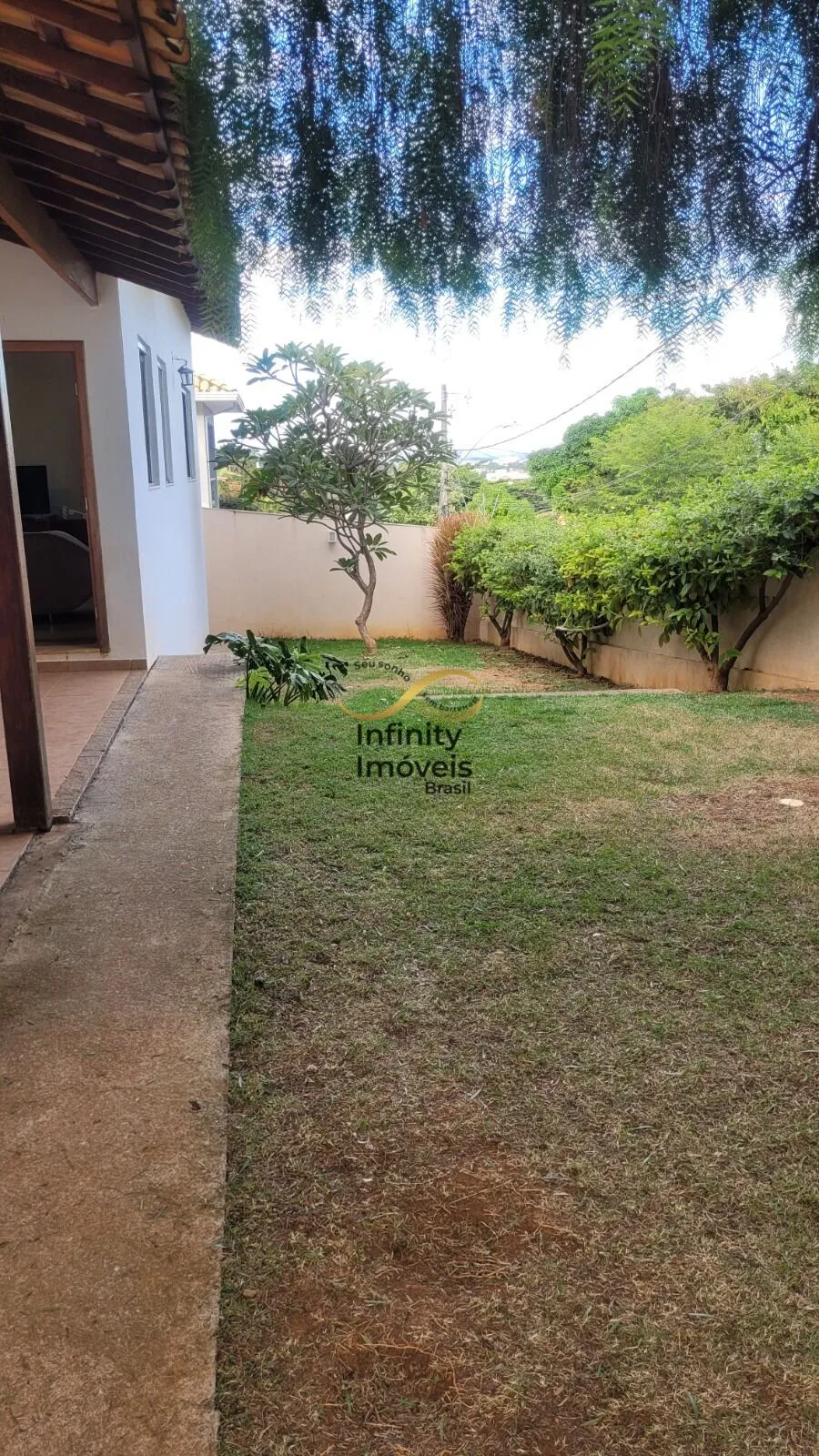 Imagem Casa à venda no bairro Trevo - Belo Horizonte/MG