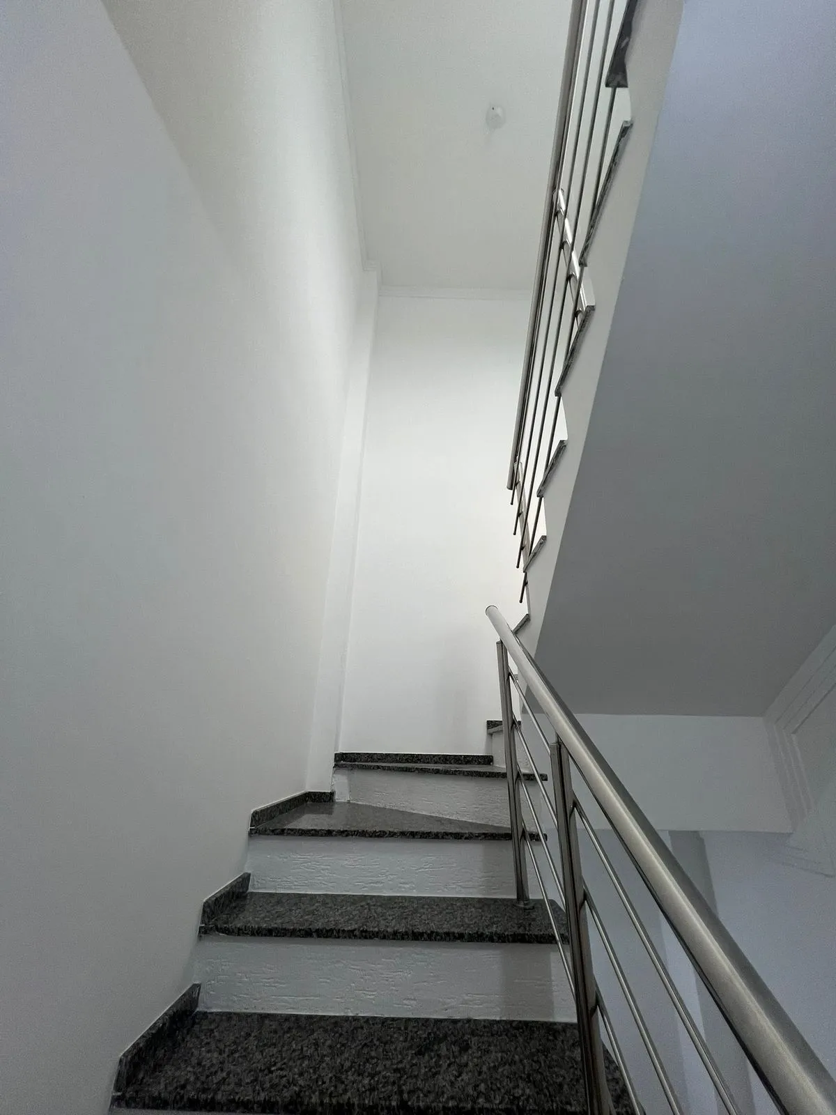 Imagem Casa sobrado em Gravatai de 3 dormitórios e 2 vagas