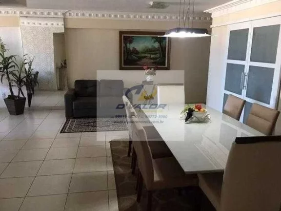 Imagem Vendo Apartamento com 220 m², 4 suítes com varandas + DCE, sala p/ 2 ambientes e 1 vaga