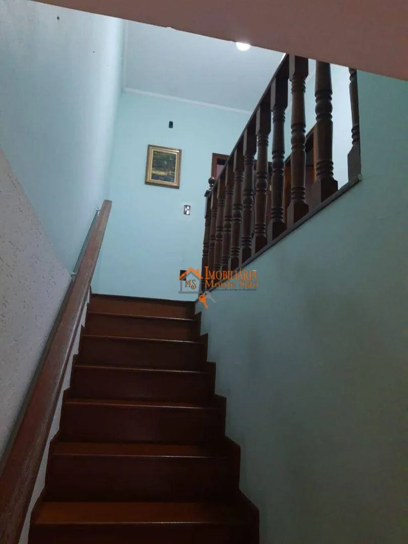 Imagem Sobrado com 3 dormitórios à venda por R$ 649.000,00 - Vila Carmela I - Guarulhos/SP