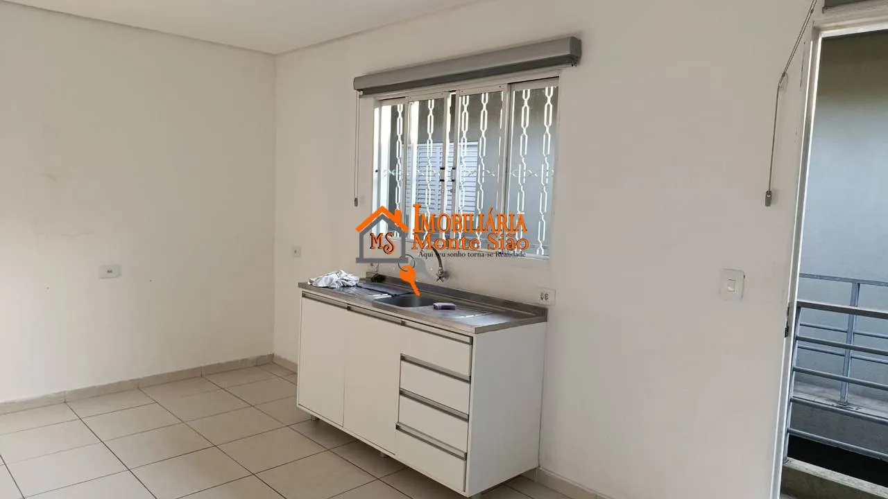 Foto do imóvel Casa com 1 dormitório para alugar, 50 m² por R$ 1.296,00/mês - Cidade Brasil - Guarulhos/SP