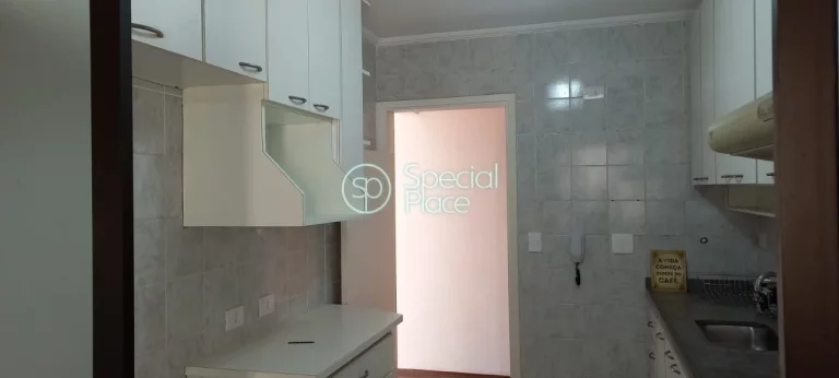 Imagem 81 metros 3 dormitórios 1 suíte dormitório e banheiro de empregada 2 banheiros 2 vagas Apartament...