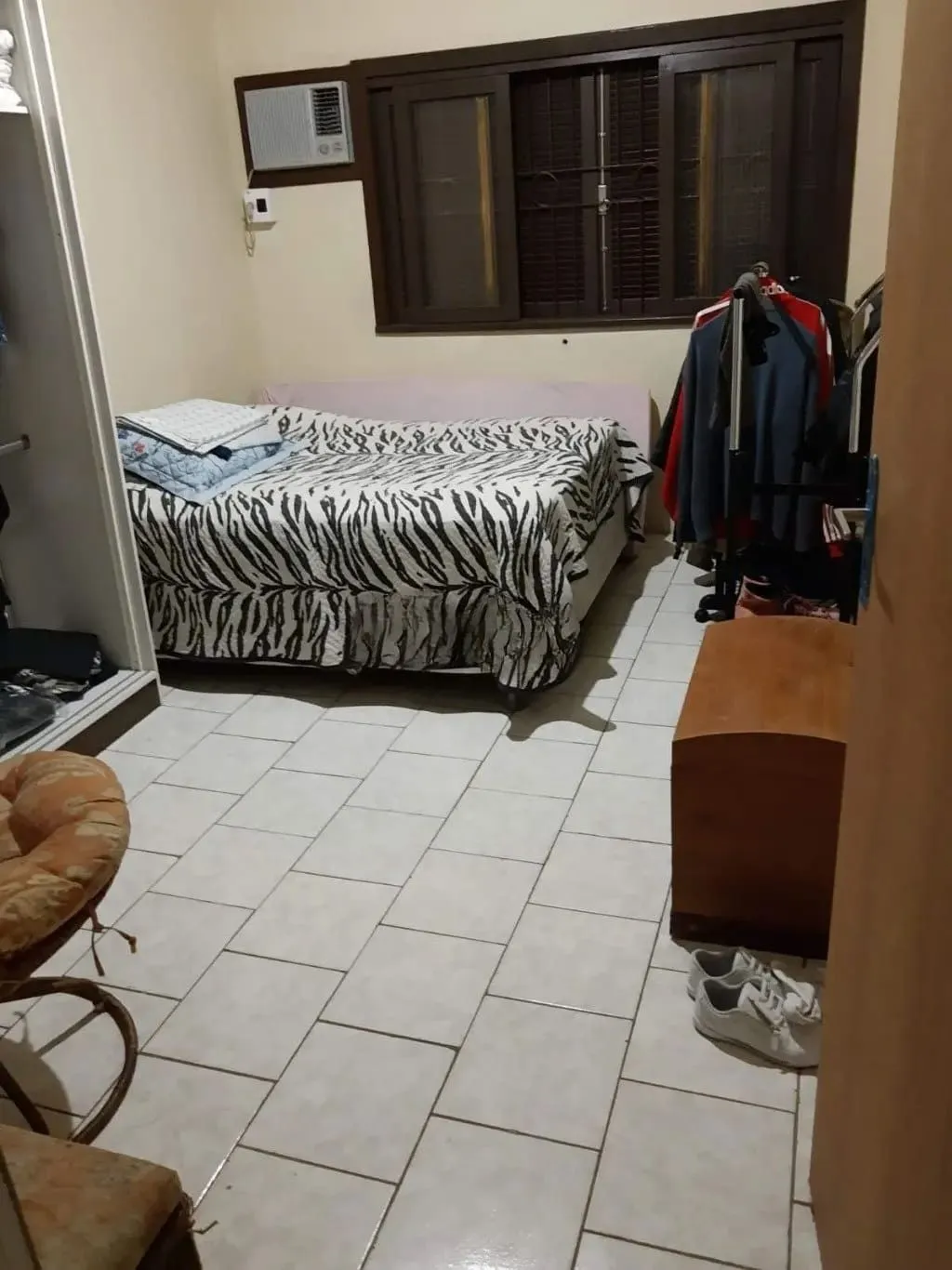 Imagem Casa com 2 dormitórios e 150m², no Bairro Jardim Sabará