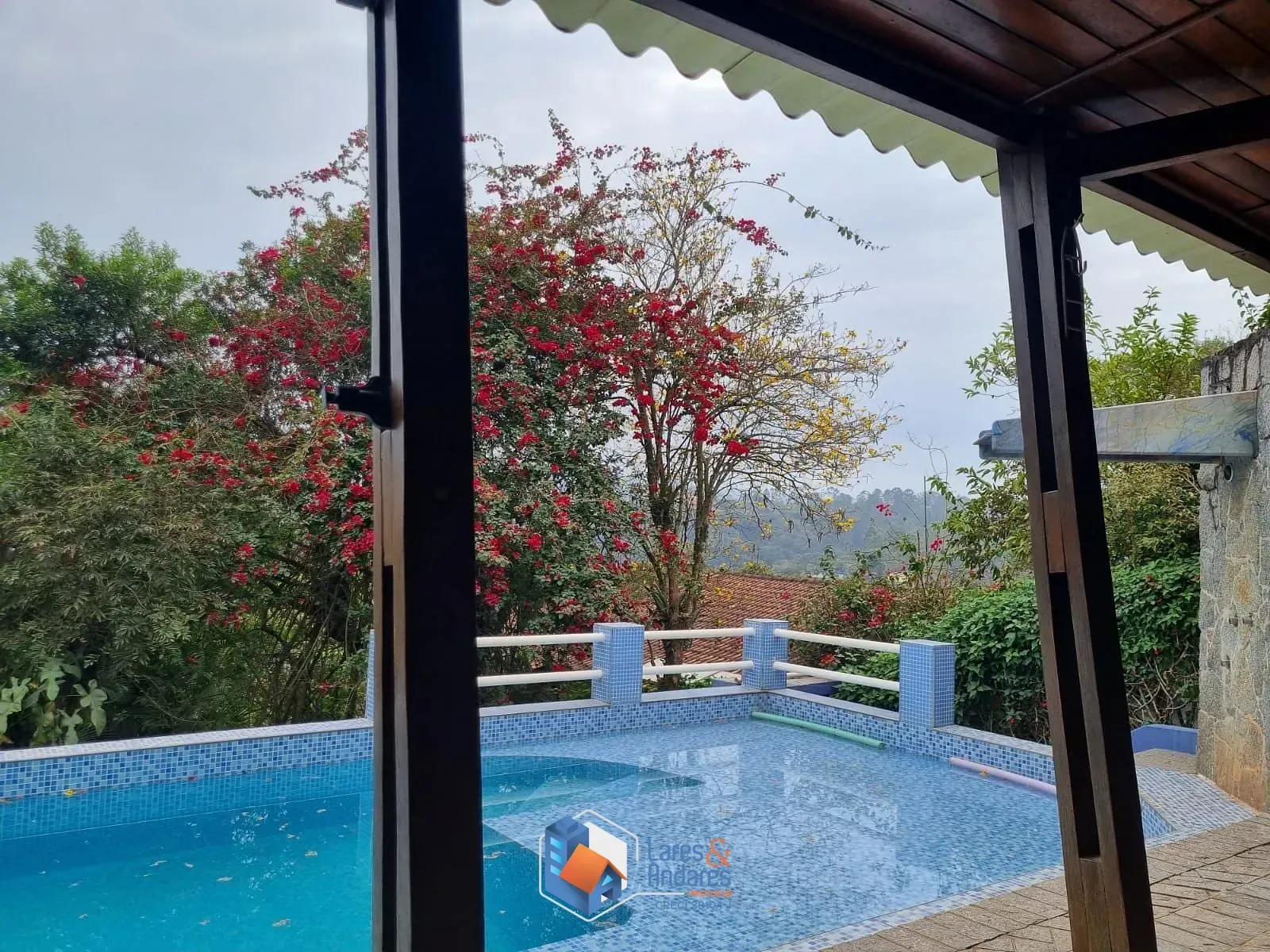 Imagem TERRENO EM CONDOMÍNIO À VENDA, EM ÁREA NOBRE COM 31372,70M², COM ÁGUA, ENERGIA ELÉTRICA, NA SERRA DA CANTAREIRA, MAIRIPORÃ - SP.