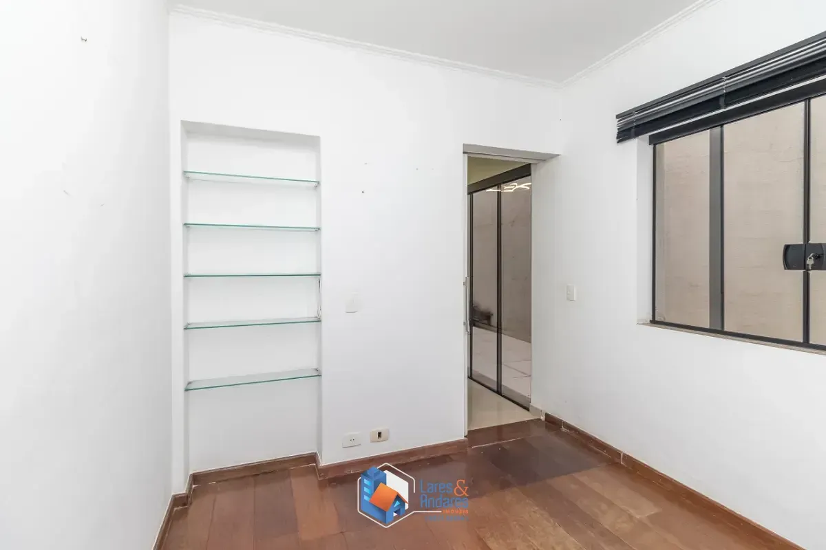 Imagem Casa para venda em Indianópolis com 3 quartos, sendo 3 suítes, 345m²