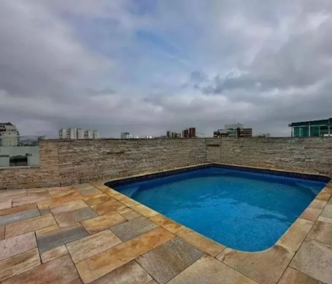 Imagem Cobertura Reformada com Vista Panorâmica, Piscina e 4 Dormitórios no Campo Belo.