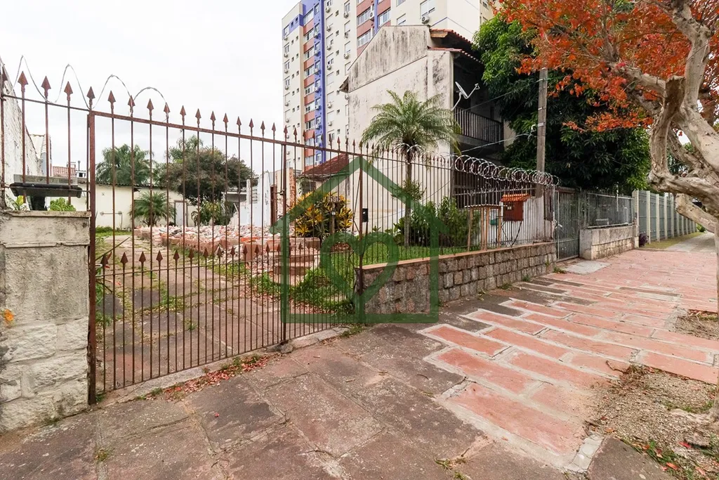 Imagem OPORTUNIDADE RARA NO JARDIM ITU SABARÁ 340m² PARA CONSTRUIR OU INVESTIR! 

Imagine construir a cas...
