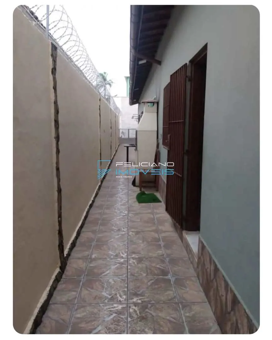 Imagem Casa com 2 quartos, Real, Praia Grande - R$ 530 mil, Cod: 3879