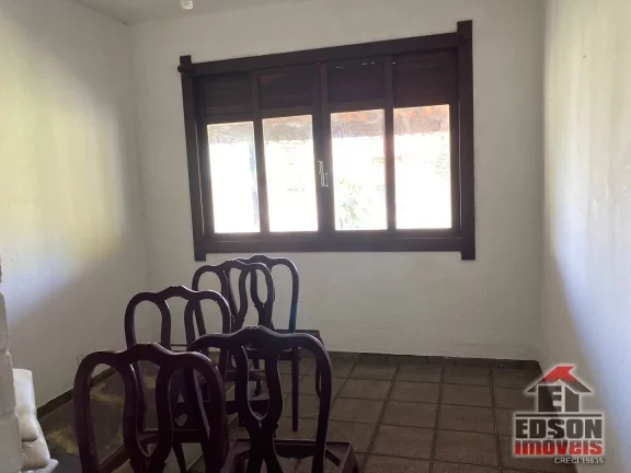 Imagem Vendo Casarão em Itaipuaçu com 5 Quartos, 2 Suítes.
