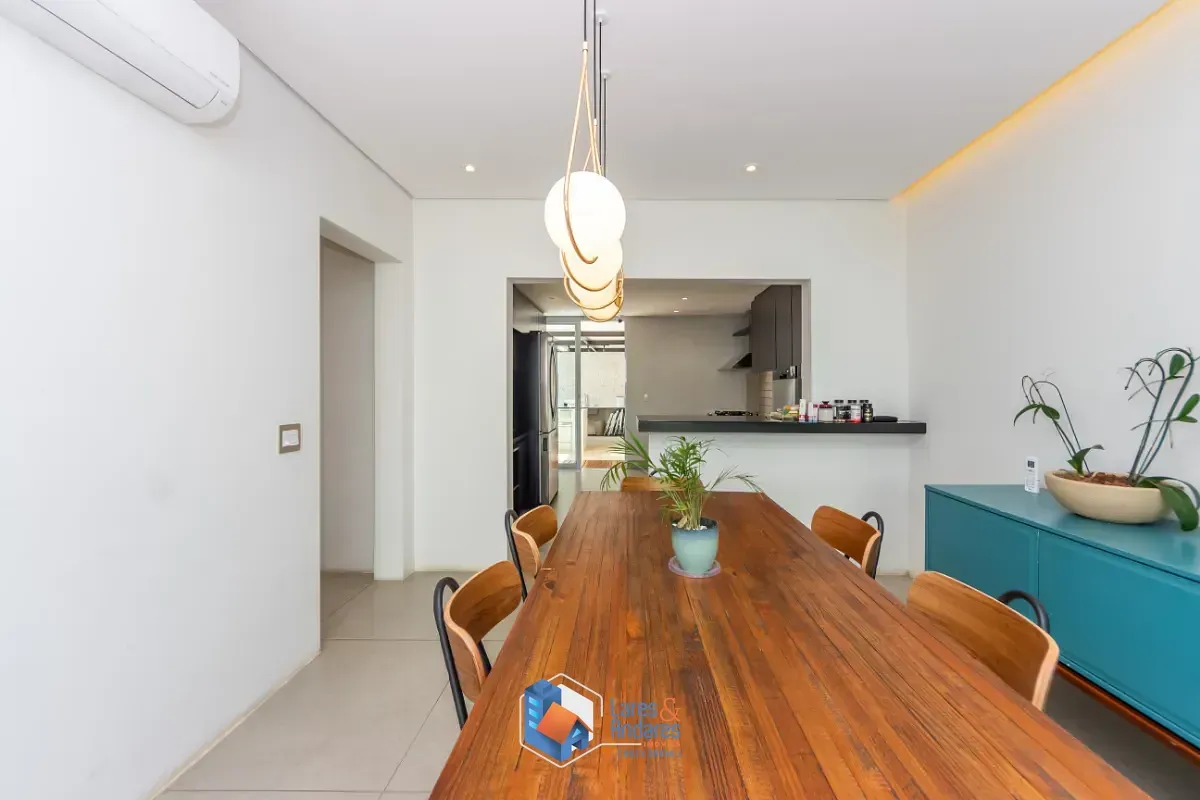 Imagem Casa para venda em Campo Belo com 3 quartos, sendo 2 suítes, 280m²