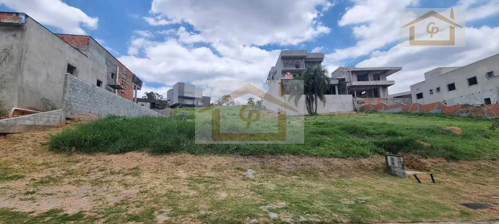 Foto do imóvel Encantandor, Vintage, Terreno com 502,84 metros!