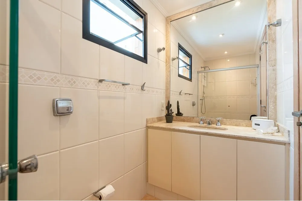 Imagem Apartamento à venda em São Paulo, Moema, com 4 quartos, 141m2