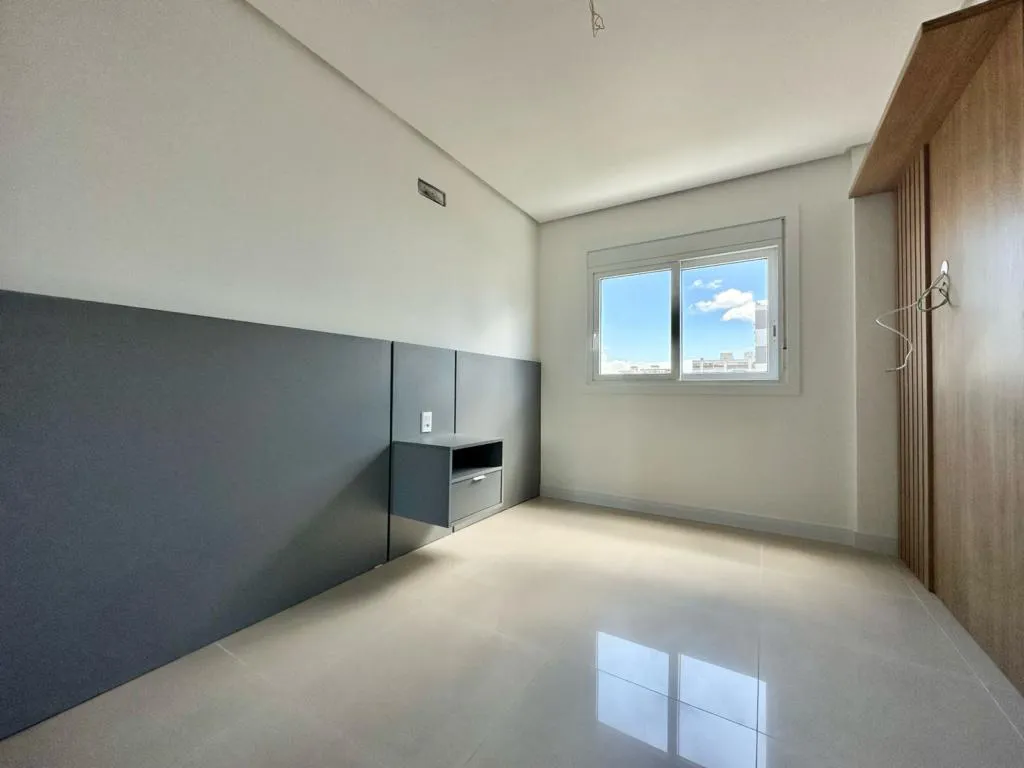 Imagem Apartamento 3 Dormitórios - Bairro Navegantes