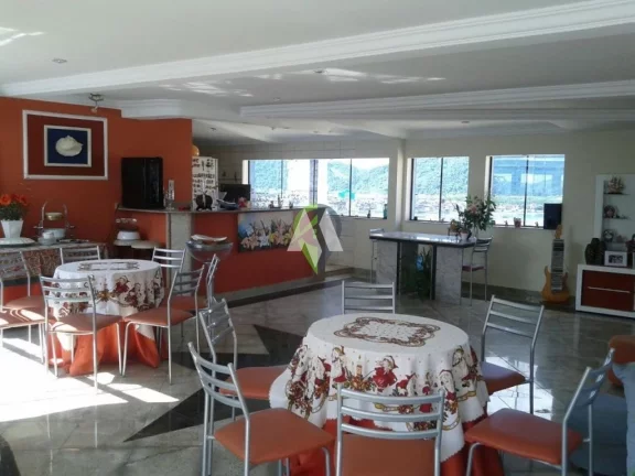 Imagem Cobertura, 400m², Ponta da Praia, 3 dormitóros, sendo 3 suítes, 3 vagas, Reformada,