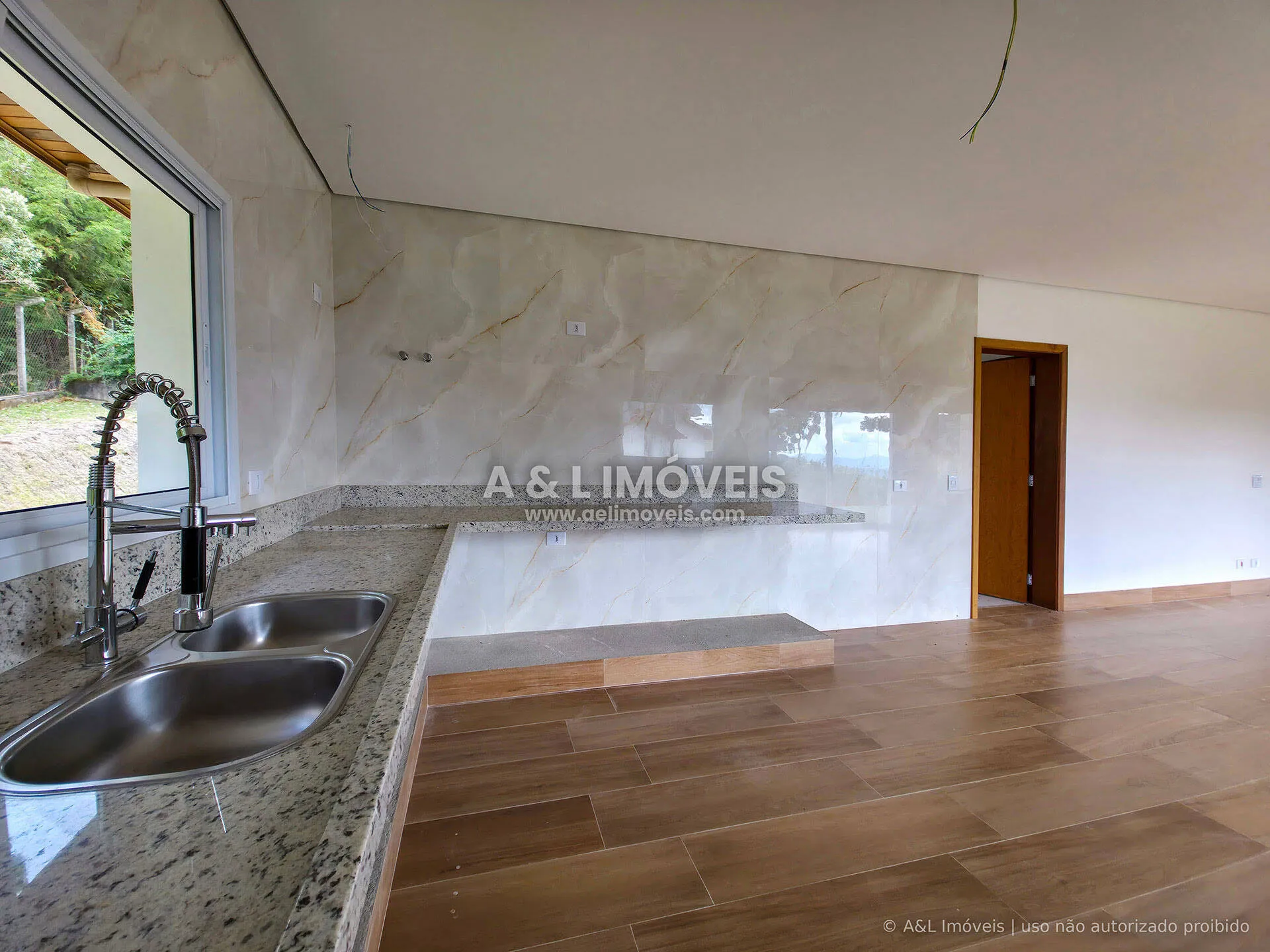 Imagem Casa Condomínio Campos do Jordão | 5 Dorms, 4 Suítes, Vista Pedra do Baú