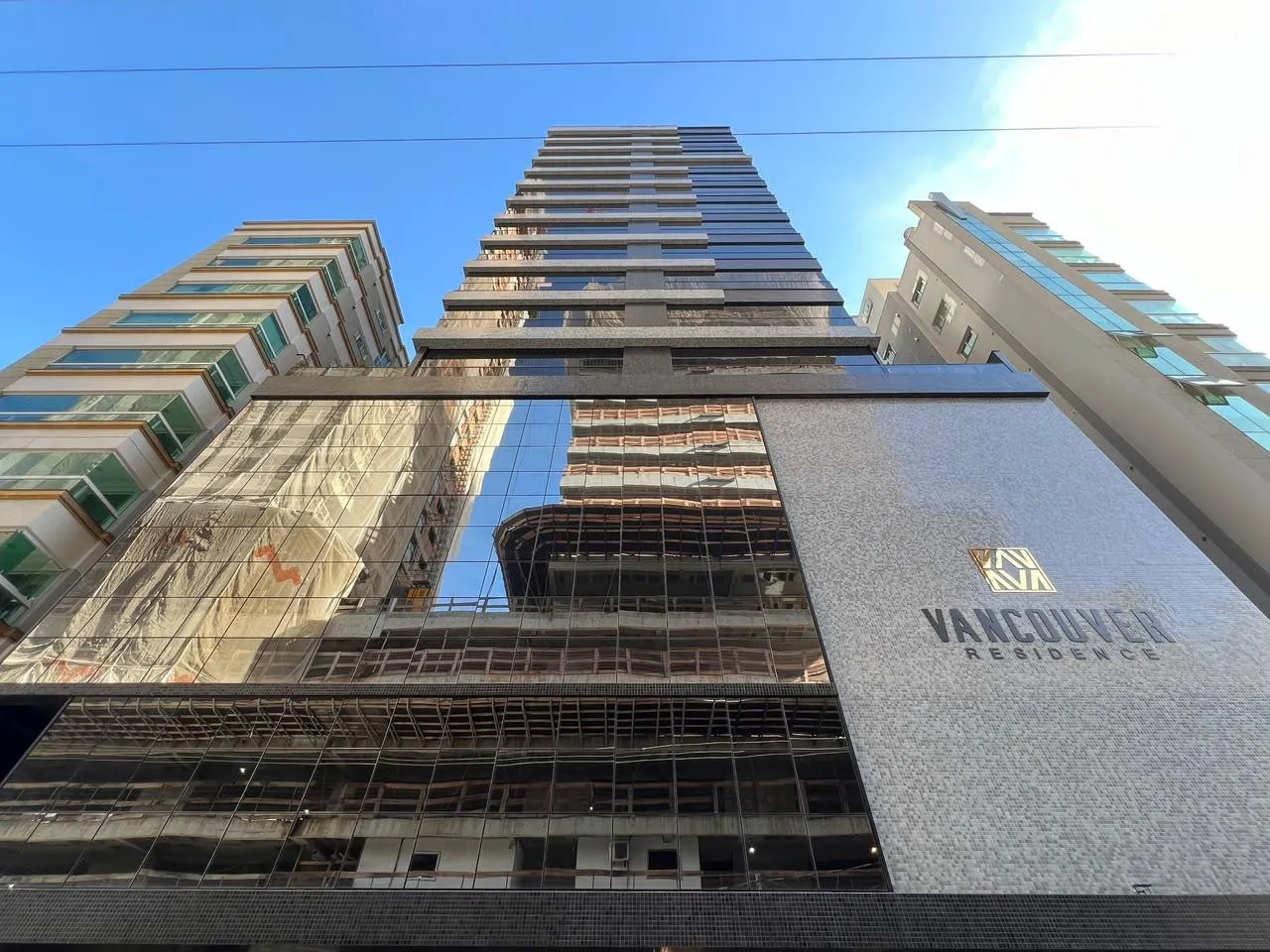 Foto do imóvel Apartamento à venda com 124.1m2 por R$ 2.450.000,00