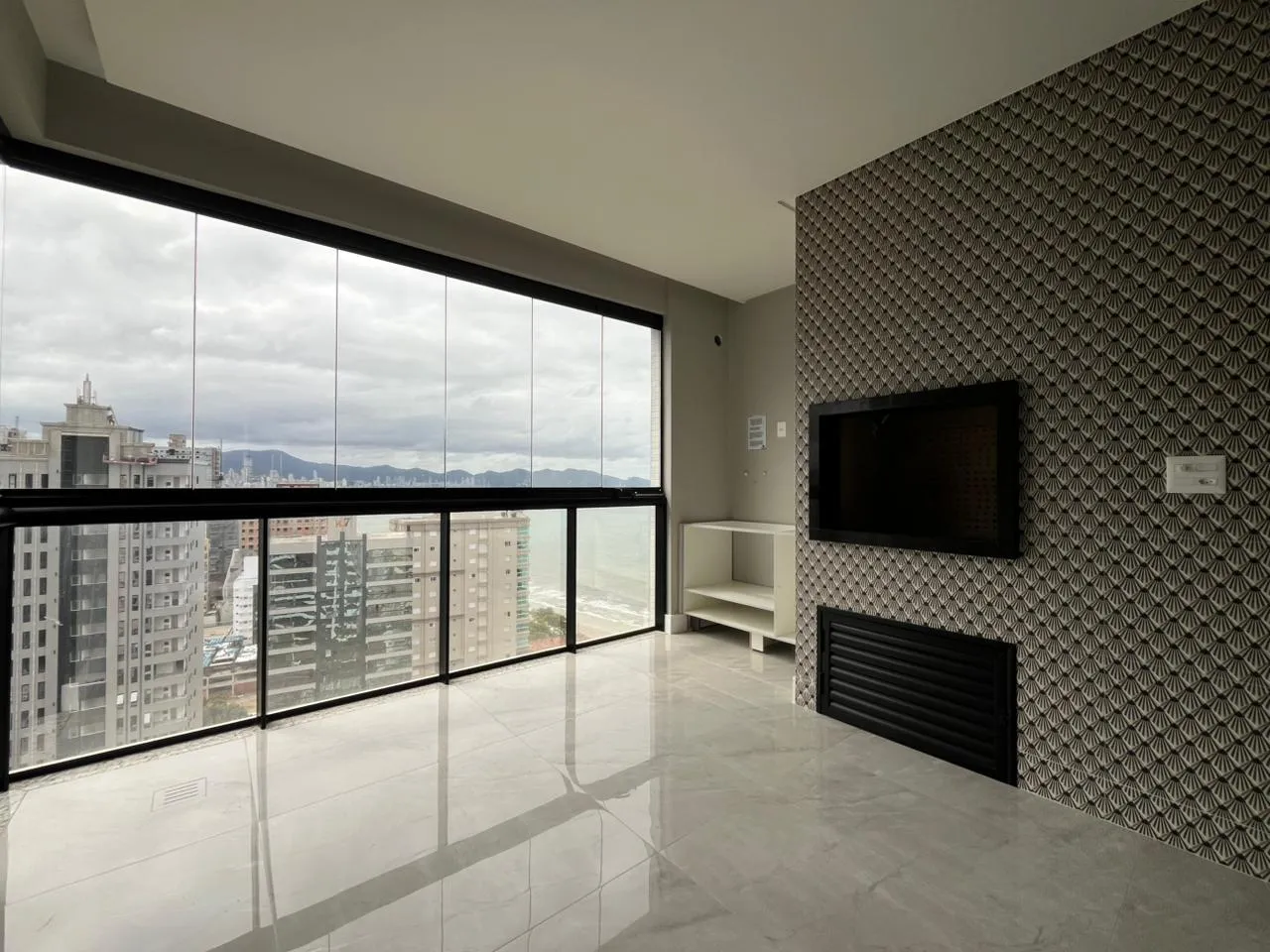 Imagem Apartamento com vista para o mar à venda com 100m2 por R$ 2.000.000,00