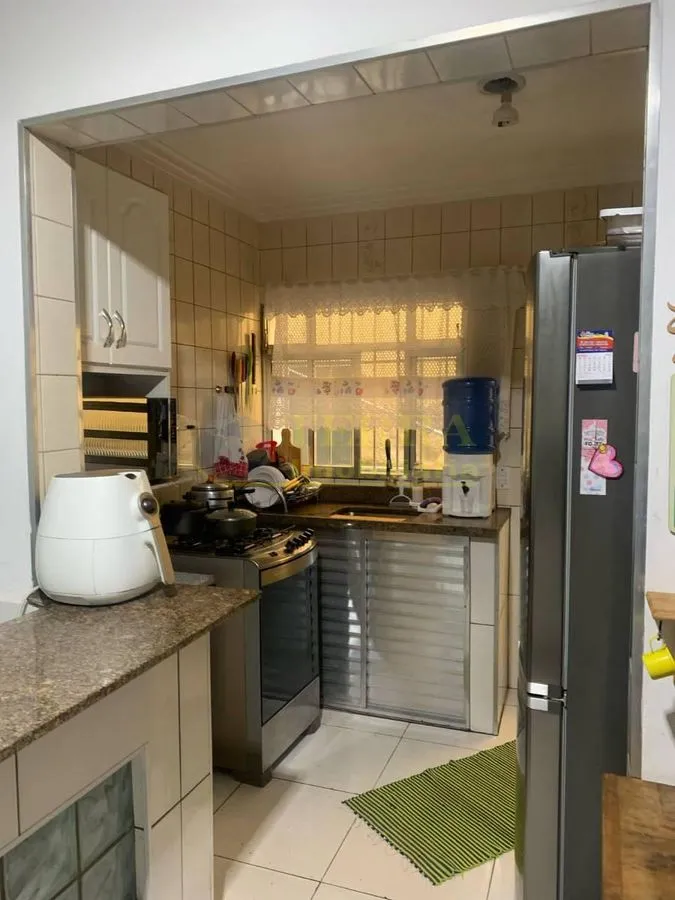 Imagem Terreno com 2 Casas, 6 Dormitórios à Venda - Jardim Roberto, Osasco/SP