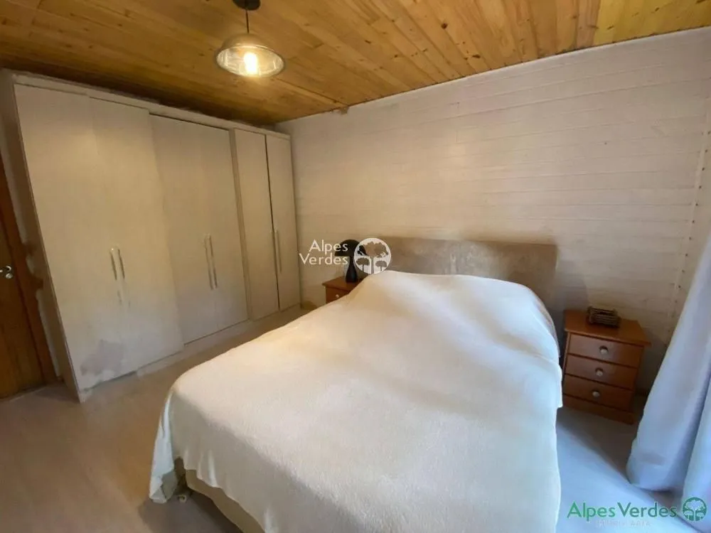 Imagem Vende-se casa em Gramado - Mato Queimado