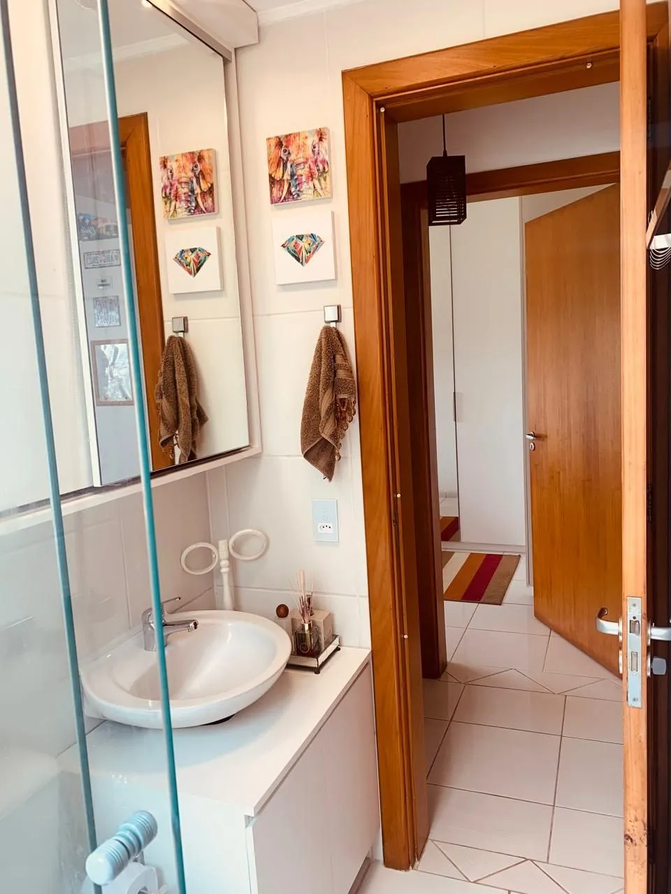 Imagem Apartamento no bairro Camaquã de 2 dormitórios vaga e infra