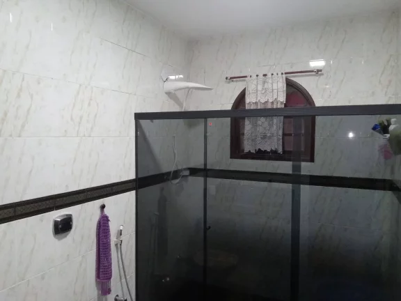 Imagem VENDO ESTA LINDA CASA NO CENTRO DO CÔNEGO. NOVA FRIBURGO RJ.