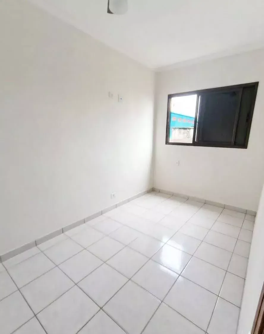 Imagem Apartamento 2 dormitórios - Vila Mirim - Praia Grande - SP