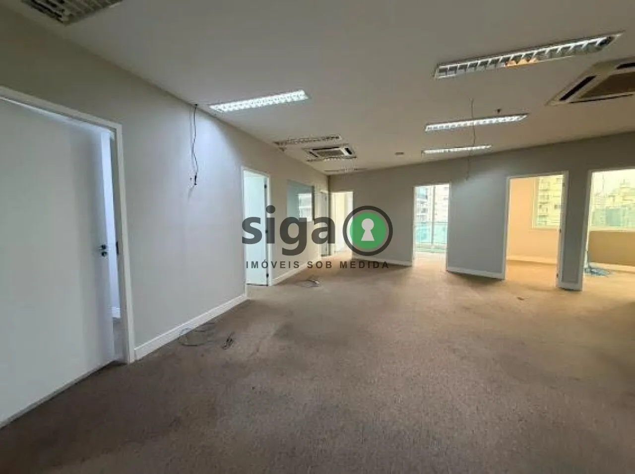 Imagem Conjunto Comercial a Venda e Locação em Cerqueira César com 153m², Sem mobília.