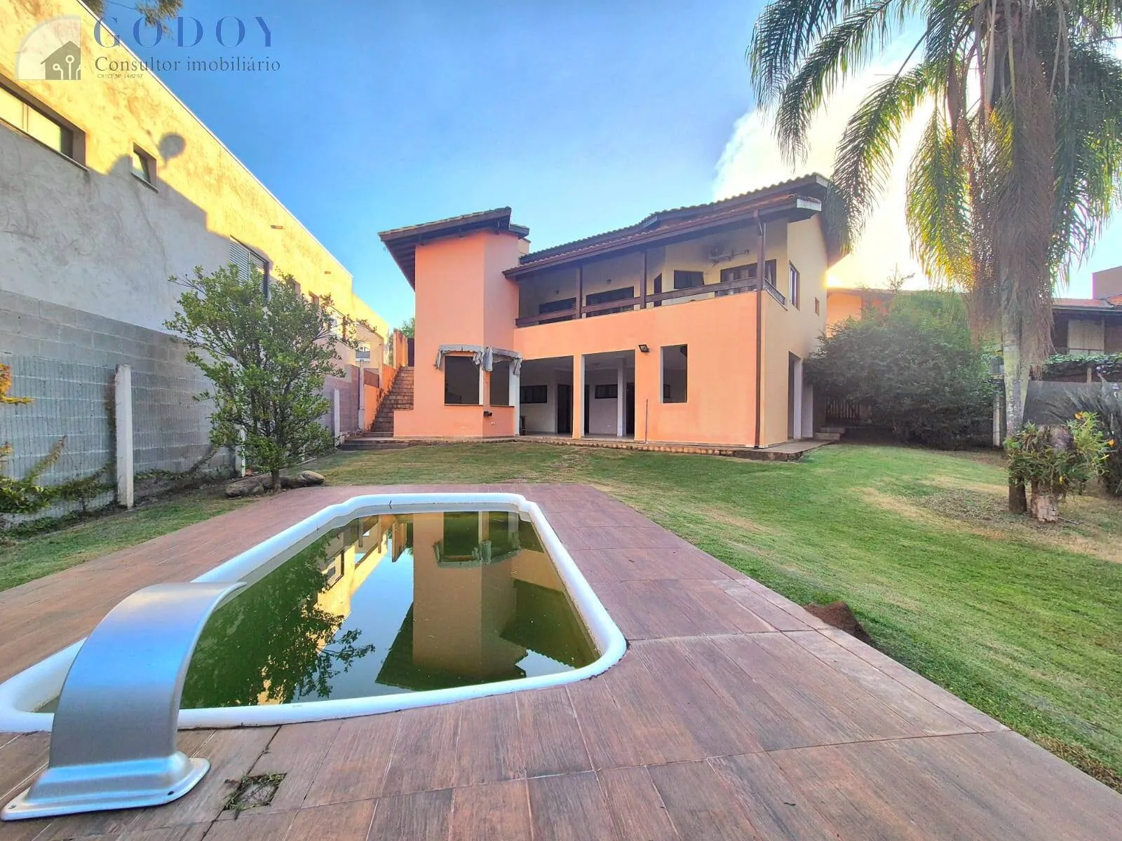 Imagem Seu Novo Lar no Colonial Village - Piscina e Quintal Amplo