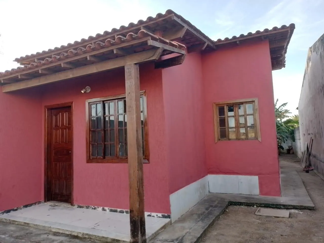 Imagem Casa para Venda em Itaboraí, Jardim Itambi (Itambi), 2 dormitórios, 1 banheiro, 1 vaga