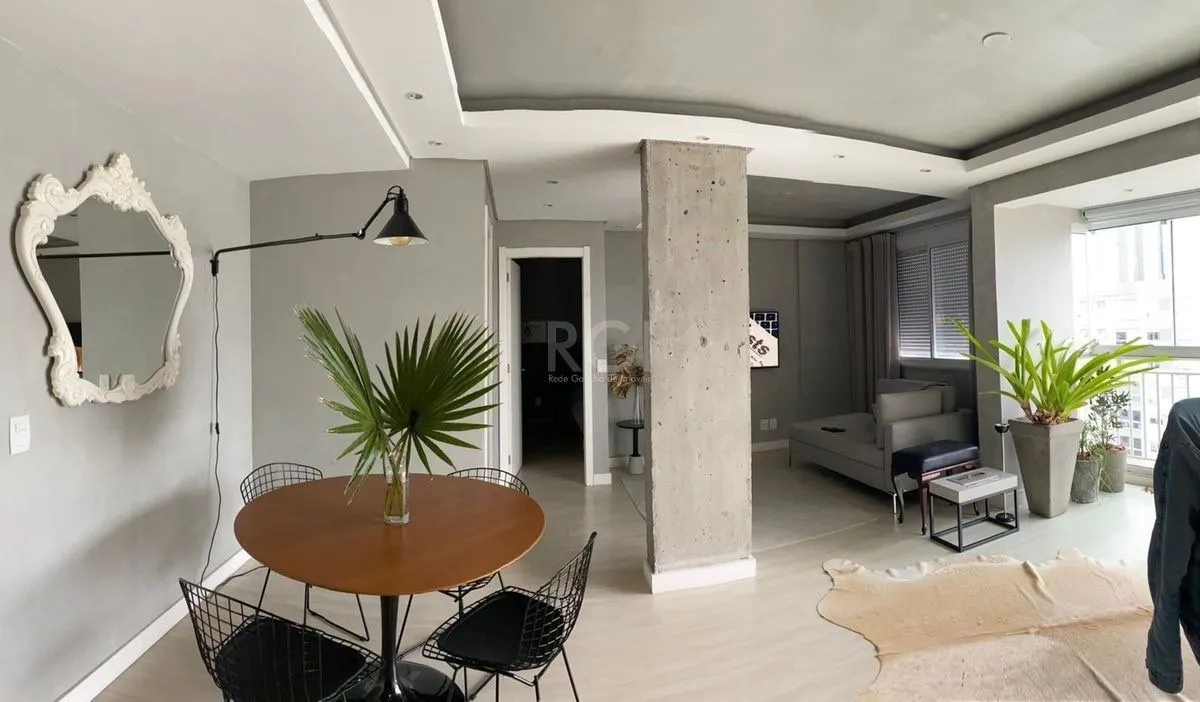 Imagem Apartamento para Venda - 61m², 2 dormitórios, 1 vaga - Passo da Areia