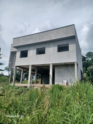 Foto do imóvel Casa para Venda em Concórdia, Santa Terezinha, 3 dormitórios, 1 suíte, 2 banheiros, 1 vaga