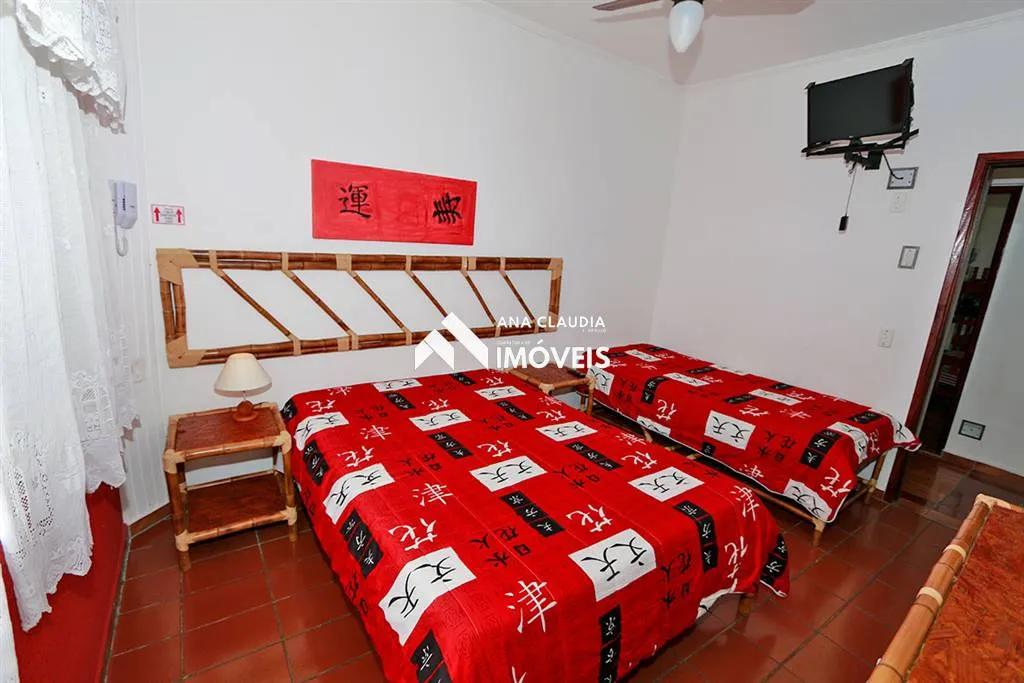 Imagem Imóvel com Pousada em funcionamento. 
Pode ser convertida em escritórios comerciais ou apartamentos para aluguel.
Área do restaurante pode funcionar independente do restante do imóvel
