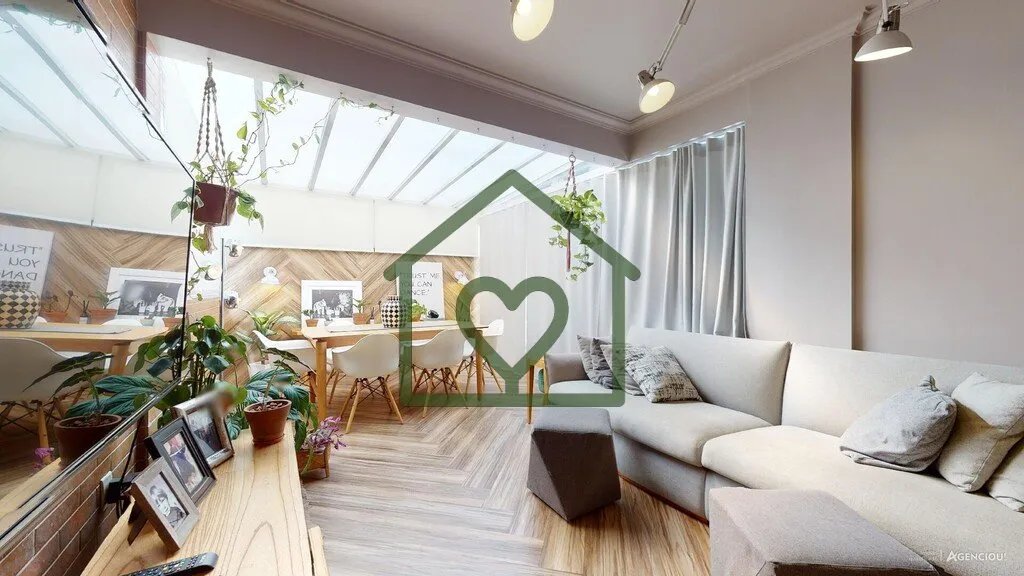 Imagem Amplo apartamento de 100,16 m² distribuídos em uma planta muito sofisticada. O imóvel conta com 2...