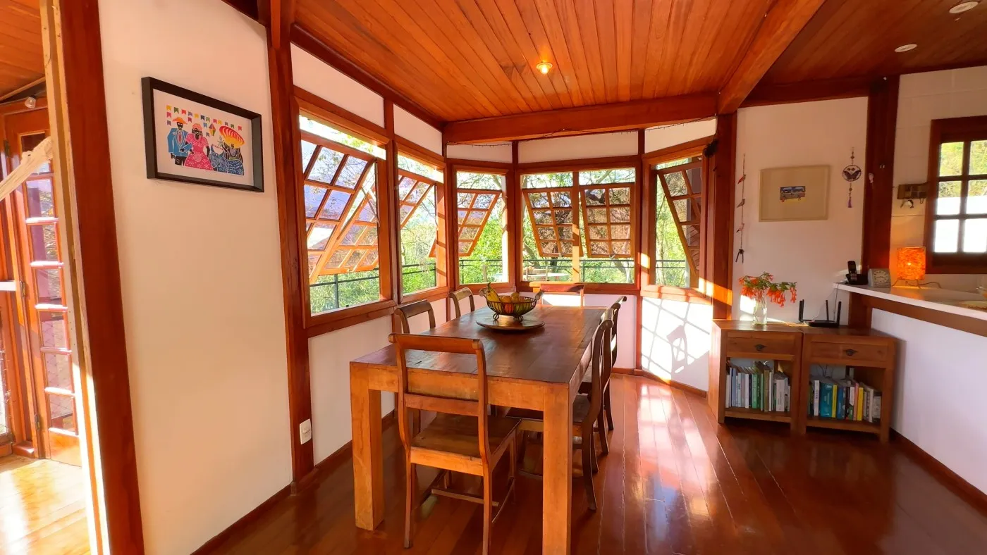 Imagem Casa em Condomínio para Venda em Petrópolis / RJ no bairro Cuiabá