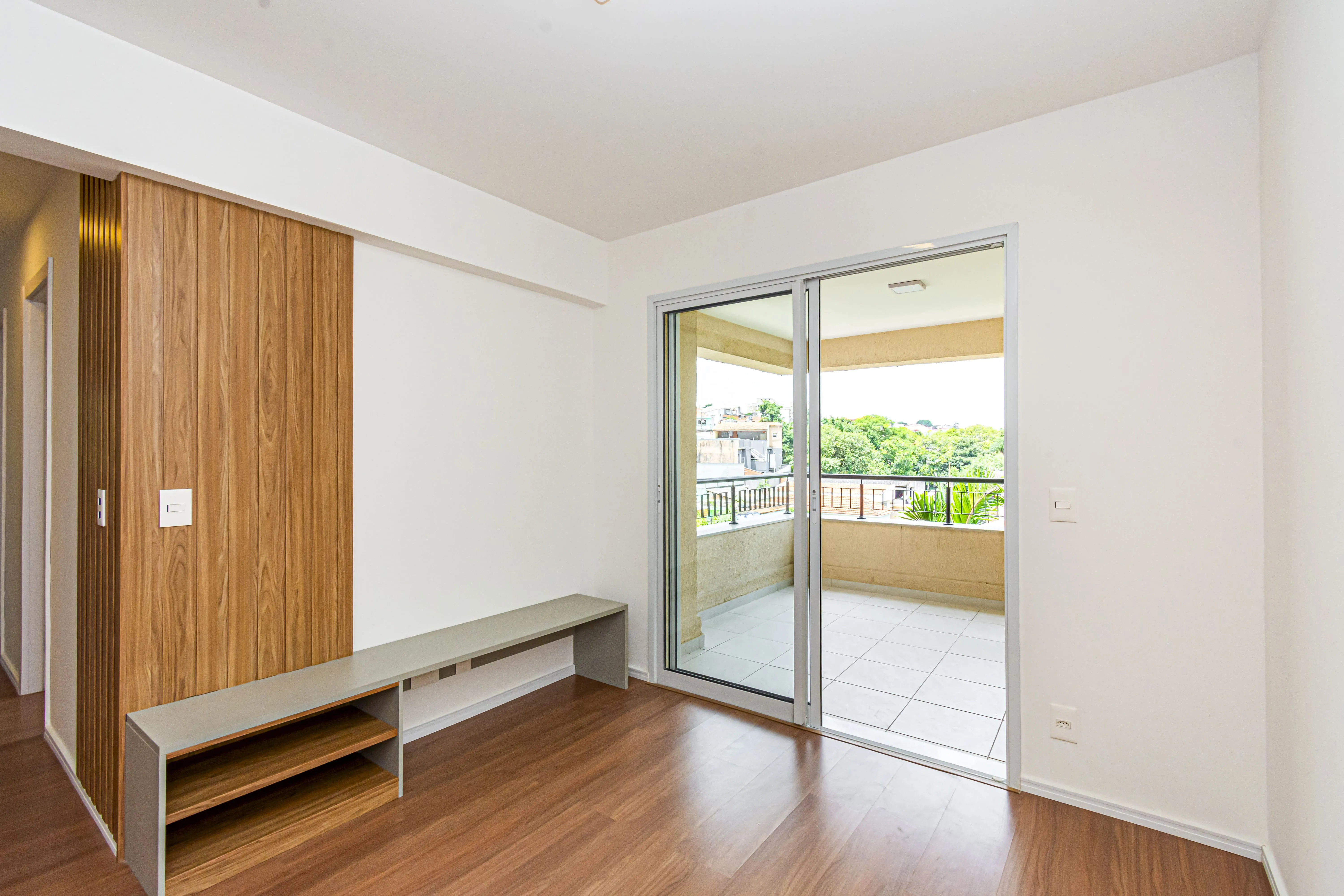 Imagem VENDO LINDO APTO DE 02 DORMITÓRIOS NO CONDOMÍNIO VILLA REAL!
