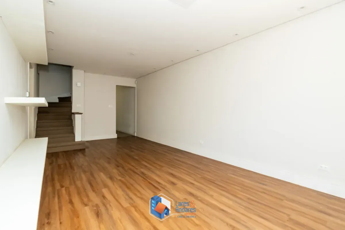 Imagem Sobrado para venda em Jardim das Acácias com 2 quartos, 100m²