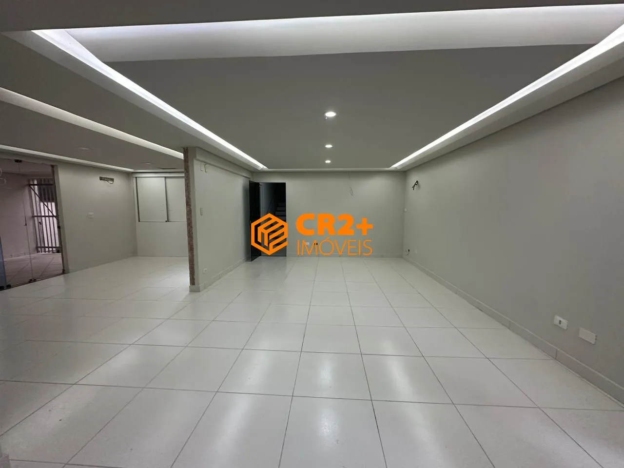 Imagem Vendo ou loco Prédio comércial 560 m² - Av. Agamenom Magualhães