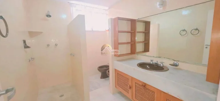 Imagem 370m² com Vista Mar no Canela: 1 Por Andar, Nascente, 4 Quartos, Varanda e 2 Vagas. Exclusividade e