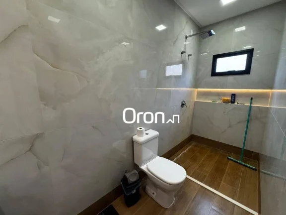 Imagem Casa com 3 dormitórios à venda, 213 m² por R$ 1.690.000,00 - Condomínio Parque dos Cisnes - Goiânia/GO