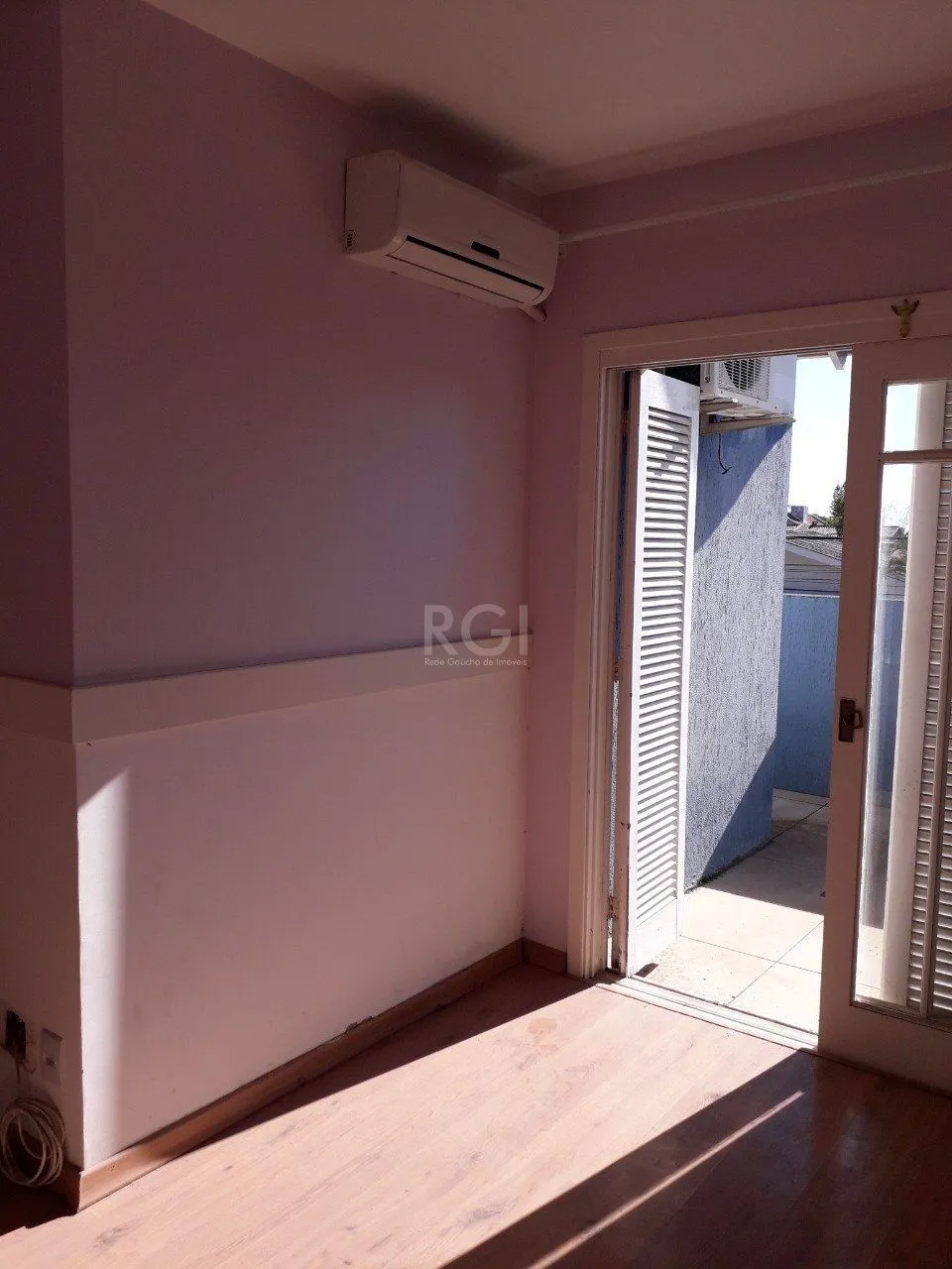 Imagem Casa para Venda - 205m², 2 dormitórios, sendo 1 suites, 2 vagas - Ipanema