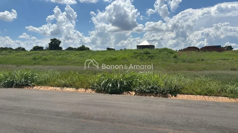 Imagem Lote à venda no Condomínio Luiza, em Paulínia, com 300 m² e terreno totalmente plano, excelente ...