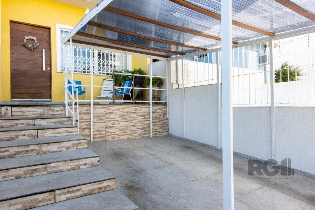 Imagem Casa para Venda - 204m², 3 quartos, 2 suites, 1 vaga - Caminhos do Sol - Guarujá