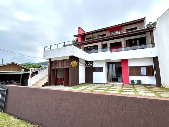 Imagem Casa frente mar Praia de Zimbros Bombinhas SC